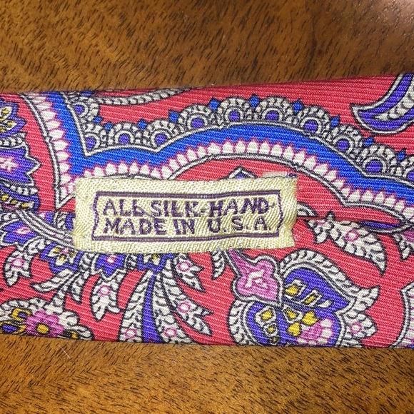 J. Z. Richards. Paisley tie. - Picture 7 of 7